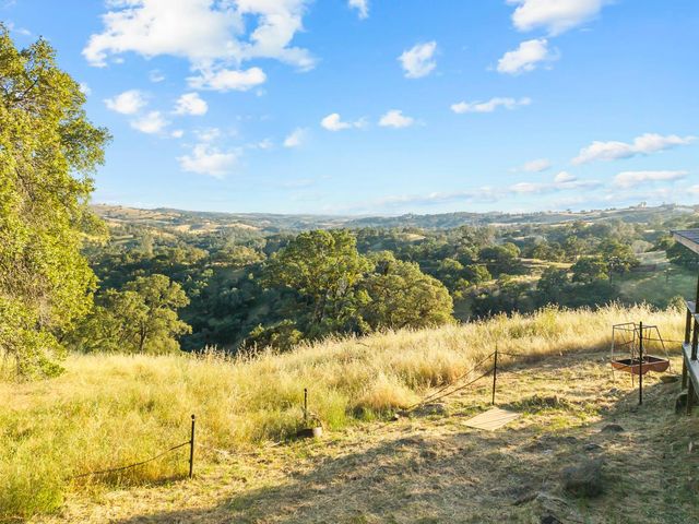18090 Burke Drive, Plymouth, CA 95669