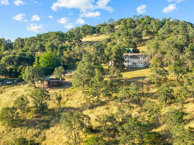 18090 Burke Drive, Plymouth, CA 95669
