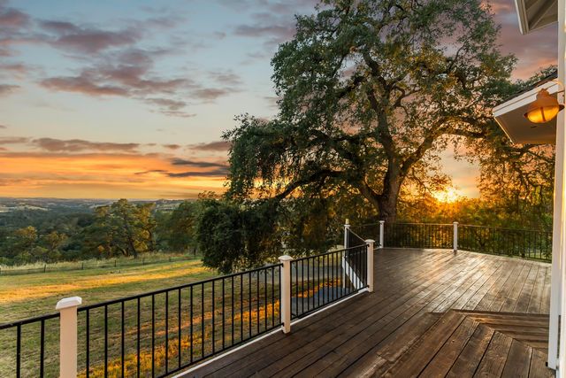 18090 Burke Drive, Plymouth, CA 95669
