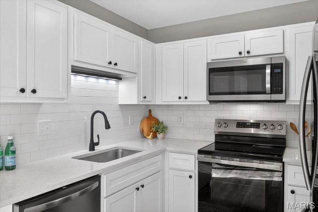 463 Wild Oak Drive, O'fallon, MO 63368
