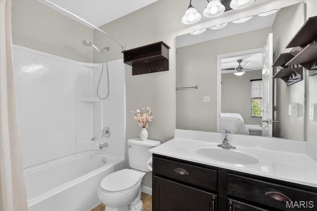 463 Wild Oak Drive, O'fallon, MO 63368