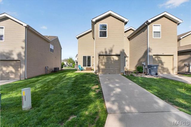 463 Wild Oak Drive, O'fallon, MO 63368