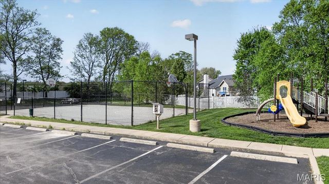 463 Wild Oak Drive, O'fallon, MO 63368