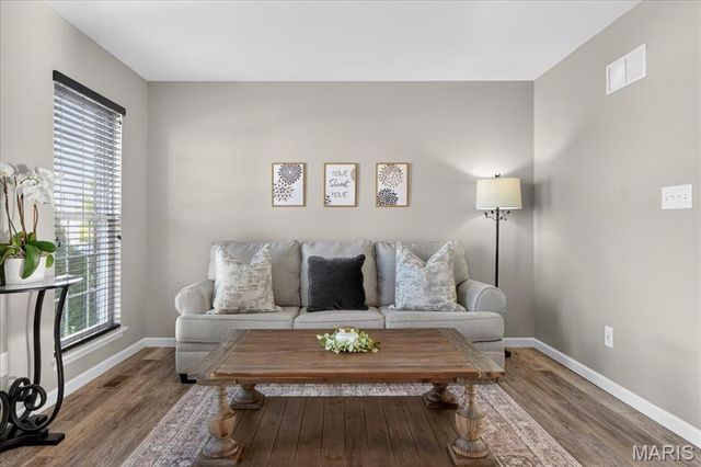 463 Wild Oak Drive, O'fallon, MO 63368