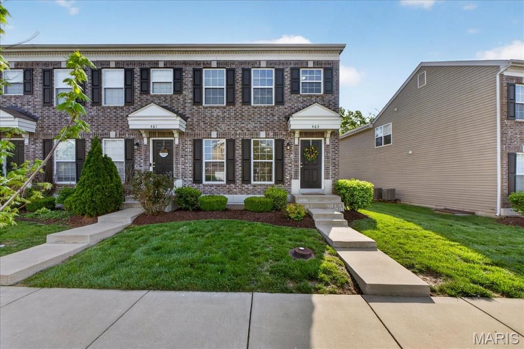 463 Wild Oak Drive, O'fallon, MO 63368