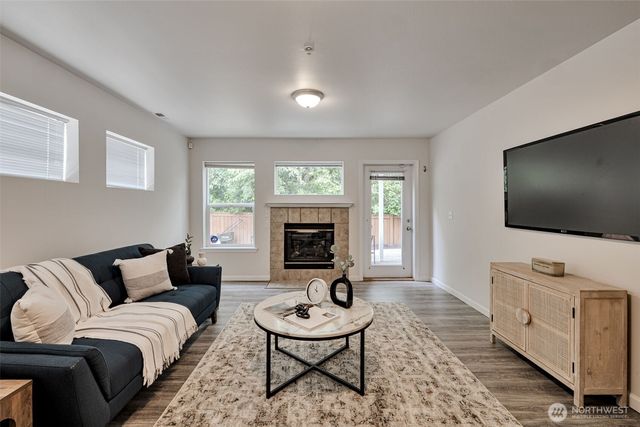 20454 137th Avenue SE, Kent, WA 98042