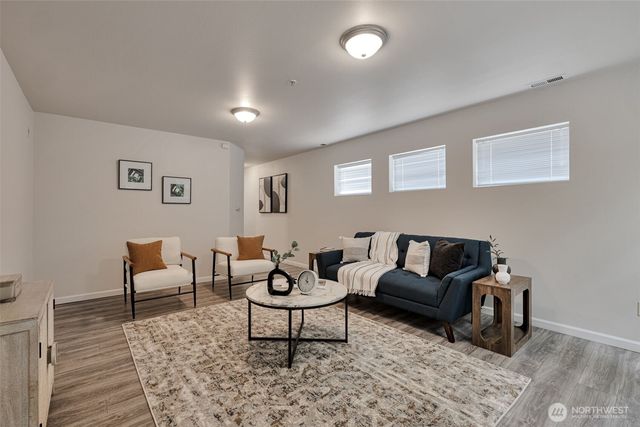 20454 137th Avenue SE, Kent, WA 98042