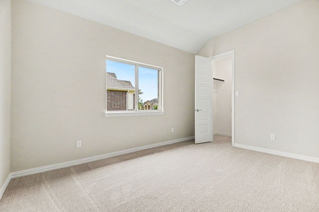 1913 Barrix Lane, Desoto, TX 75115