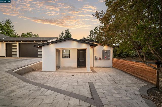 1080 Scots Ln, Walnut Creek, CA 94596