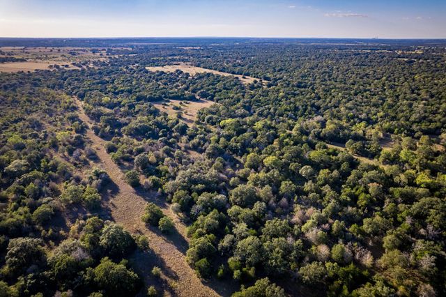 1625 Shaws Bend Road, Columbus, TX 78934