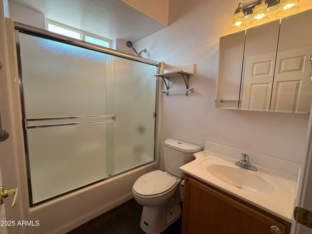 573 S Meadowood Lane, Sierra Vista, AZ 85635