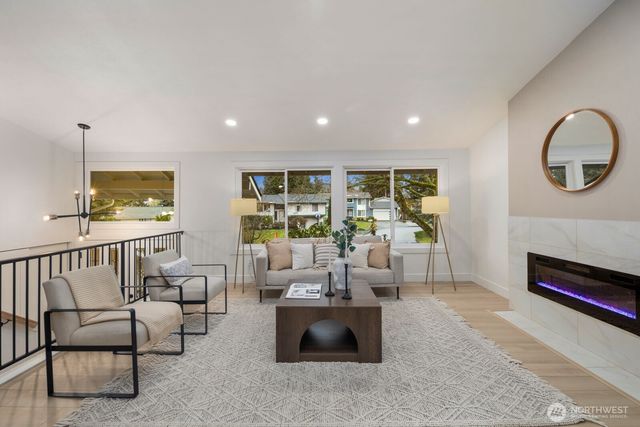 13018 NE 134th Place, Kirkland, WA 98034