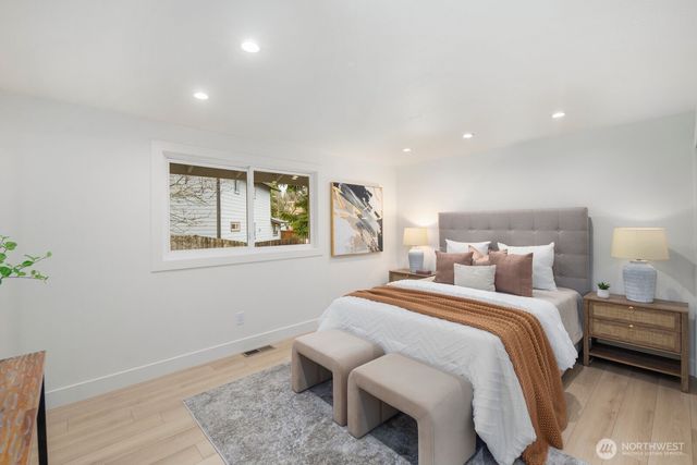 13018 NE 134th Place, Kirkland, WA 98034