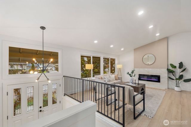 13018 NE 134th Place, Kirkland, WA 98034