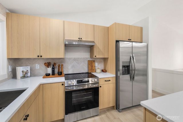 13018 NE 134th Place, Kirkland, WA 98034