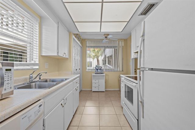 1009 PEARCE DRIVE 206, Clearwater, FL 33764