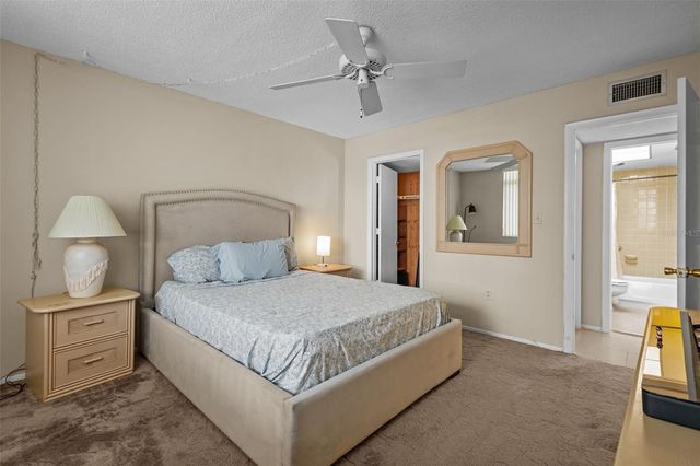 1009 PEARCE DRIVE 206, Clearwater, FL 33764