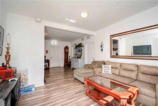 185 N Scovell, San Jacinto, CA 92583