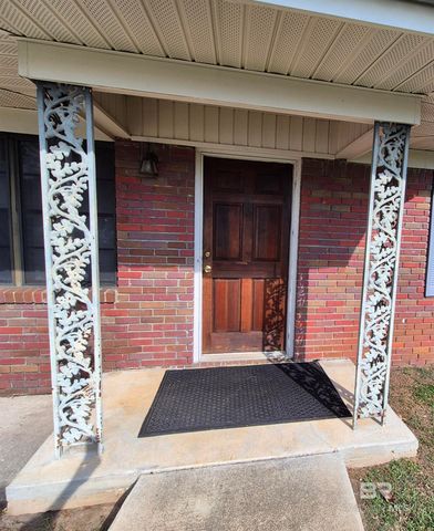 105 Elizabeth Street, Evergreen, AL 36401