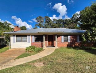 105 Elizabeth Street, Evergreen, AL 36401