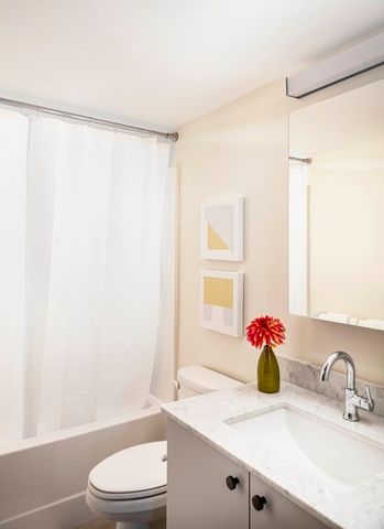 1060 Broadway 208, Somerville, MA 02144