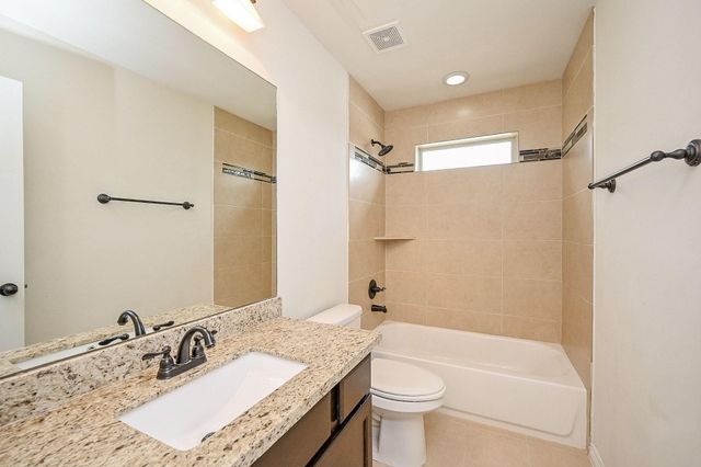 7202 Foxmoor Lake Court, Humble, TX 77338