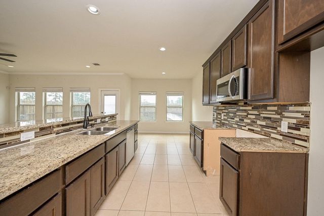 7202 Foxmoor Lake Court, Humble, TX 77338