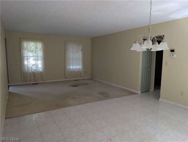 3352 Brookside Lane, Cuyahoga Falls, OH 44223