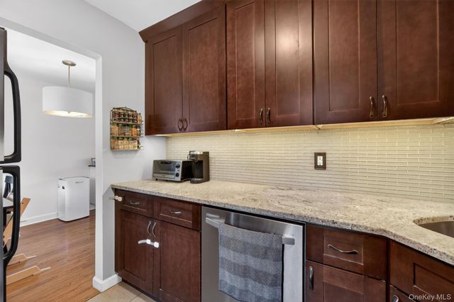 221 Buckhout Street 221, Irvington, NY 10533