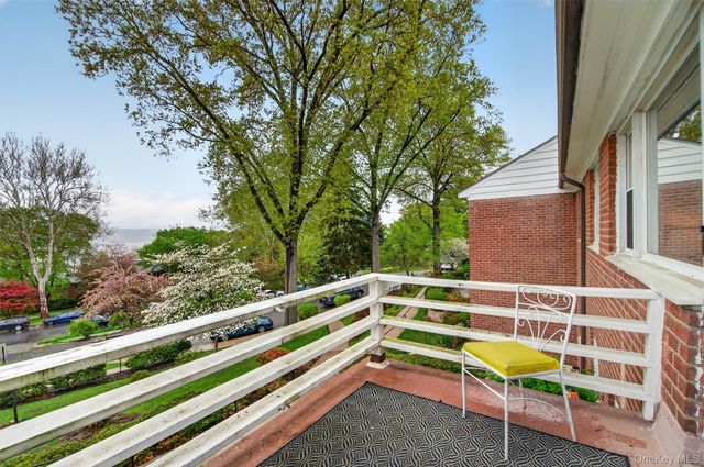 221 Buckhout Street 221, Irvington, NY 10533