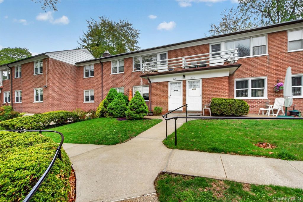 221 Buckhout Street 221, Irvington, NY 10533