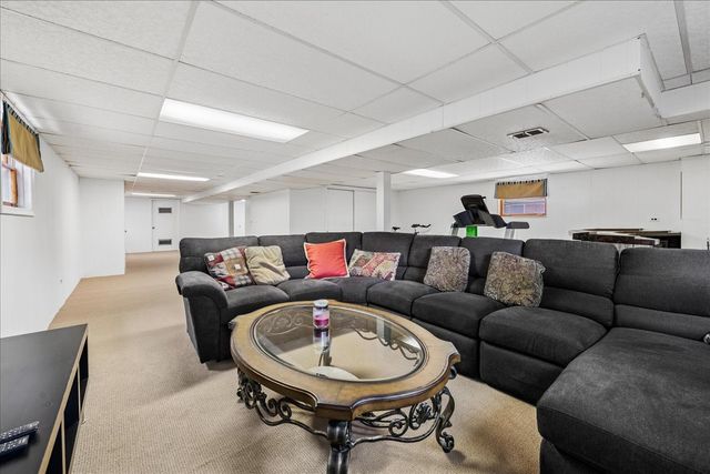 4211 N Melvina Avenue, Chicago, IL 60634