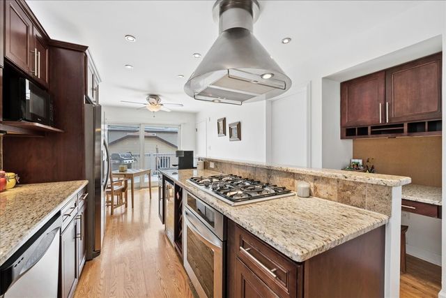 4211 N Melvina Avenue, Chicago, IL 60634