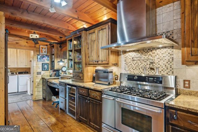 246 Adams Circle, Mineral Bluff, GA 30559