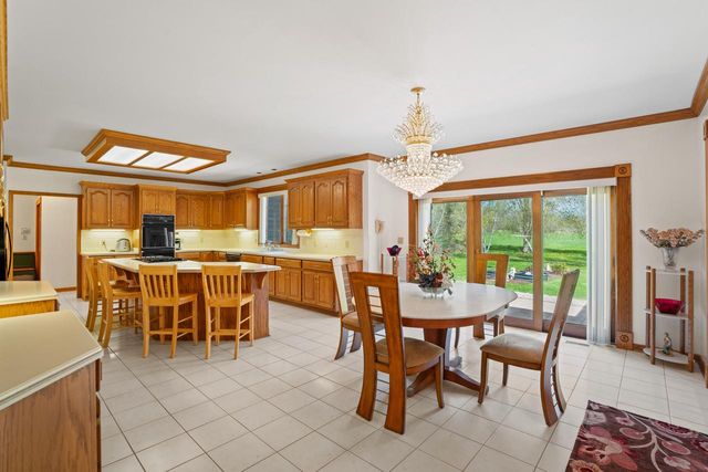 5623 River Hills ROAD, Racine, WI 53402
