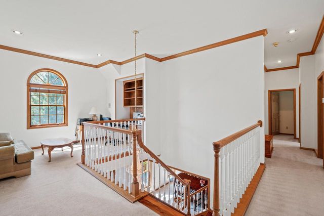 5623 River Hills ROAD, Racine, WI 53402