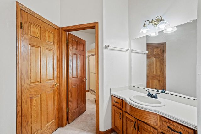 5623 River Hills ROAD, Racine, WI 53402