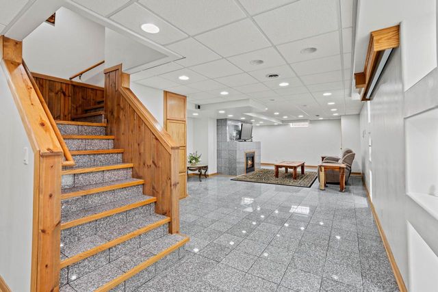 5623 River Hills ROAD, Racine, WI 53402