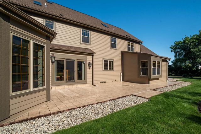 5623 River Hills ROAD, Racine, WI 53402
