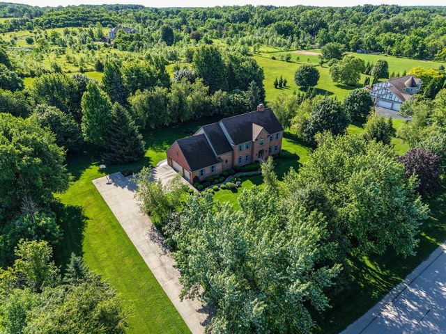 5623 River Hills ROAD, Racine, WI 53402