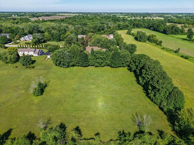 5623 River Hills ROAD, Racine, WI 53402