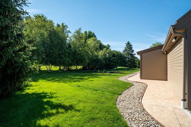 5623 River Hills ROAD, Racine, WI 53402