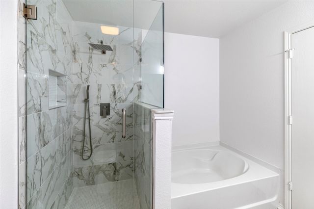 1024 Junegrass Lane, Crowley, TX 76036