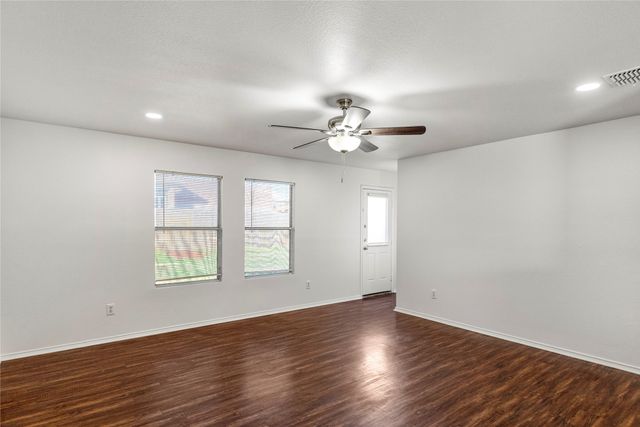 1024 Junegrass Lane, Crowley, TX 76036