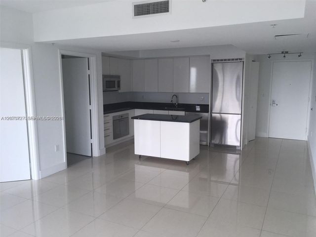 92 SW 3rd Street 3402, Miami, FL 33130