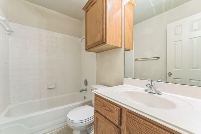 21308 Secretariat Ridge LN, Pflugerville, TX 78660