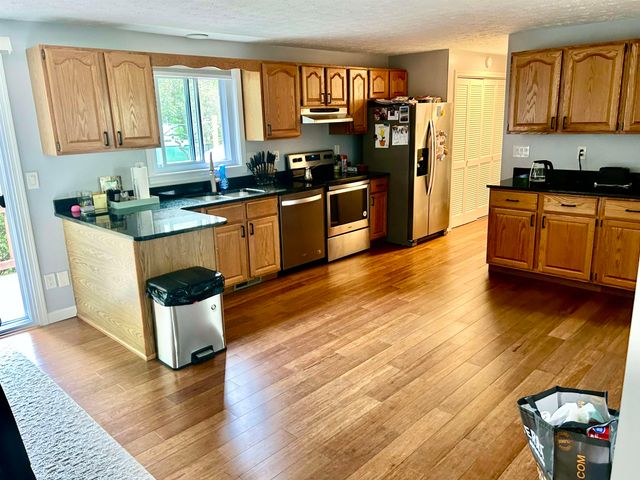 108 Peak Street, Manchester, NH 03104