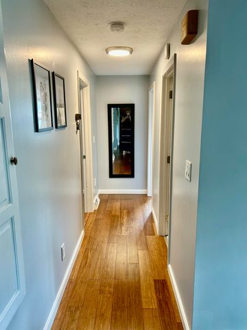 108 Peak Street, Manchester, NH 03104