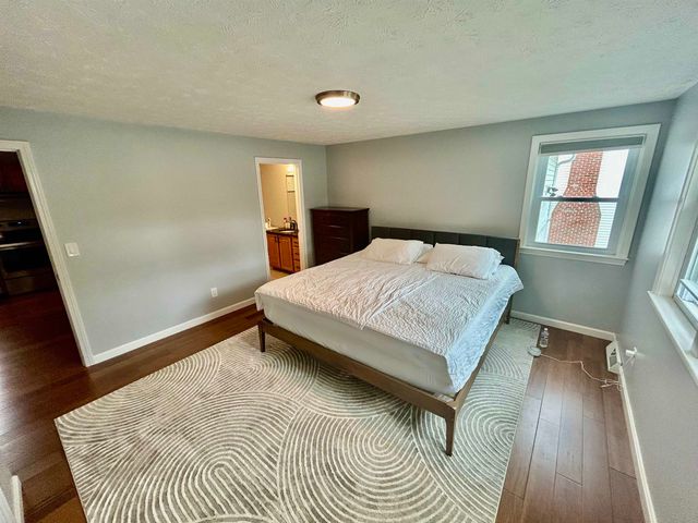 108 Peak Street, Manchester, NH 03104
