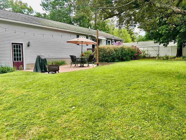 108 Peak Street, Manchester, NH 03104